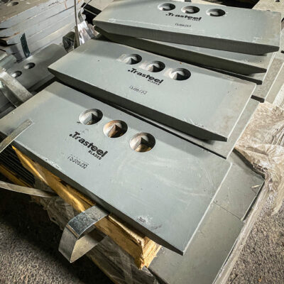 IMG_1662 2 Cuchilla Lateral Trasteel Para Cargador Cat 966H-966G-966F